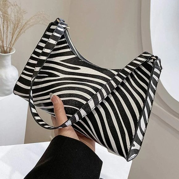 Medium Baguette Bag Zebra Stripe Pattern - Picture 4 of 8